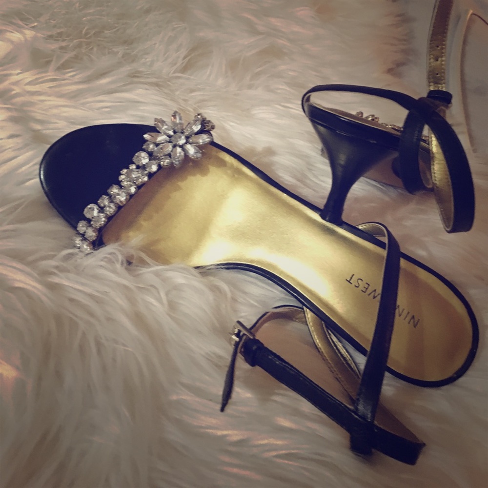 Dress shoes.