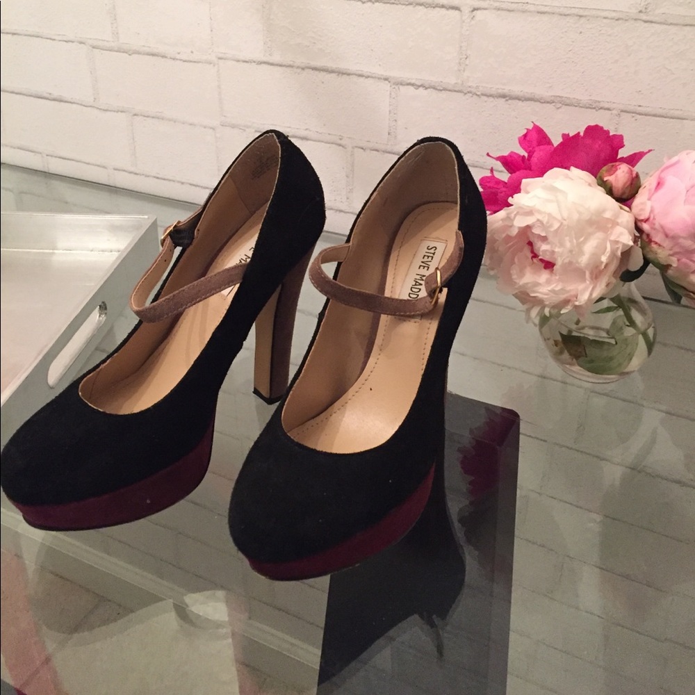 Steve Madden platform suede heels