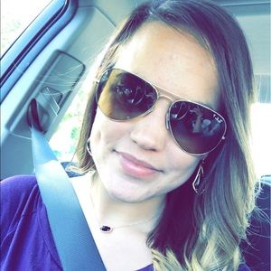 Meet your Posher, Meagan