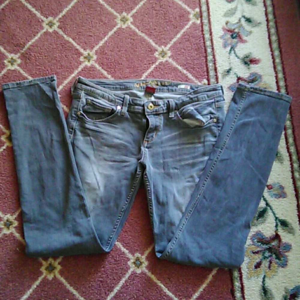 Skinny jeans