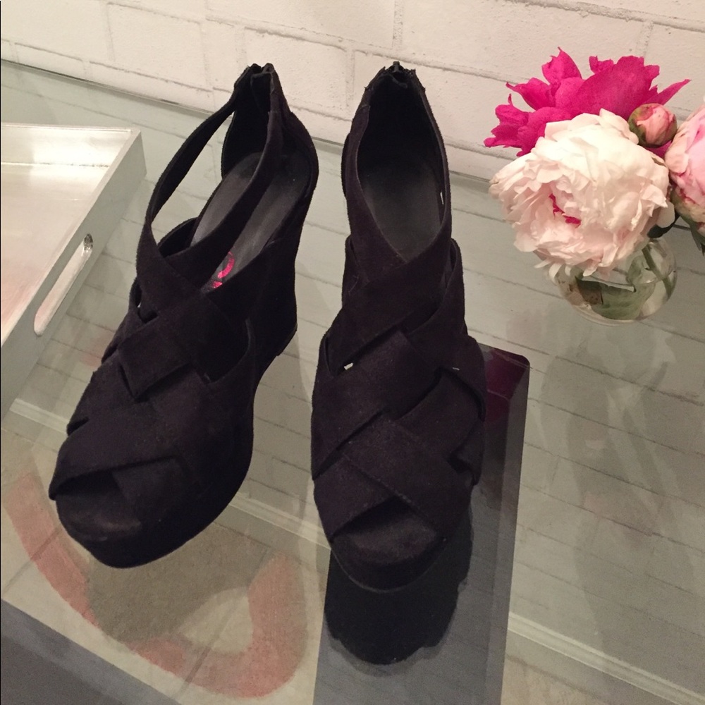 Kensie suede strap wedges