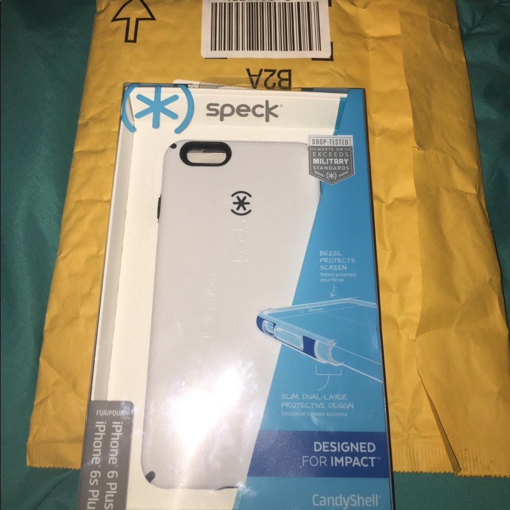 iPhone 6 Plus speck candy shell case