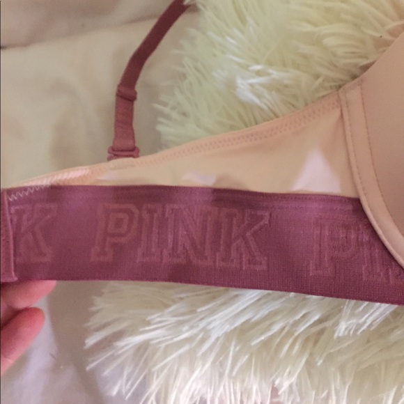 PINK bra! - Picture 2 of 4
