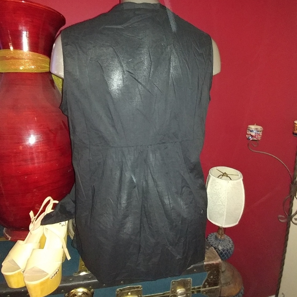 Embroidered plus size tunic top - Picture 5 of 5