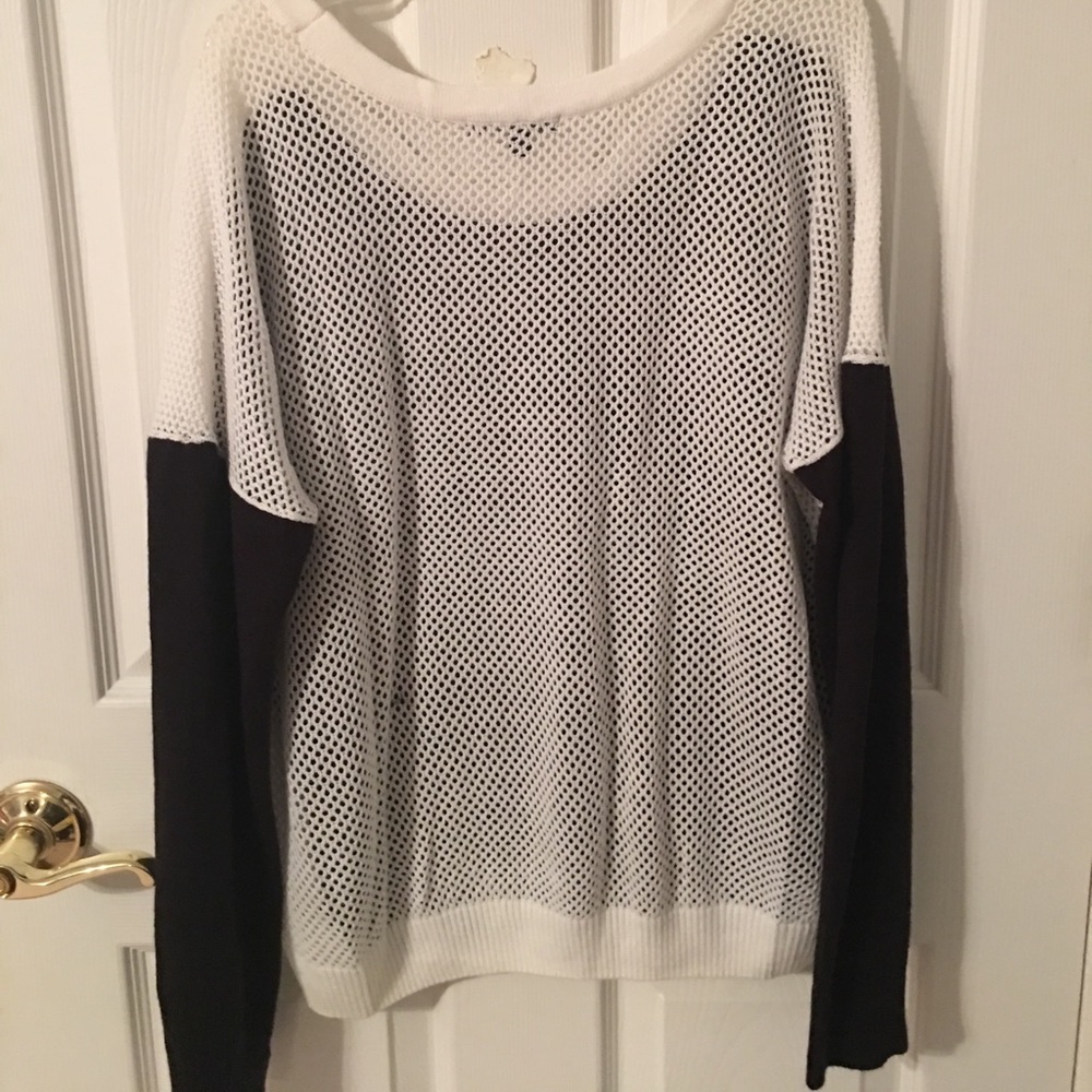 For Cynthia- sweater - Picture 3 of 4