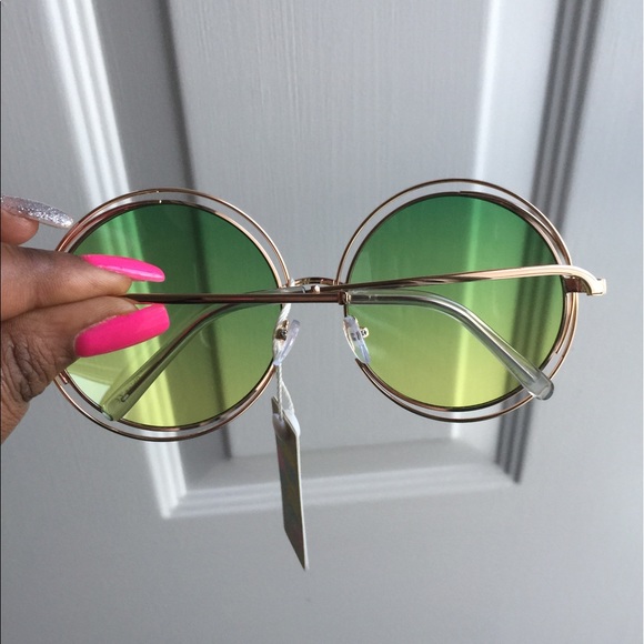 👓COLOR MIRROR CIRCULAR FASHION SUNGLASSES 👓 - Picture 3 of 3