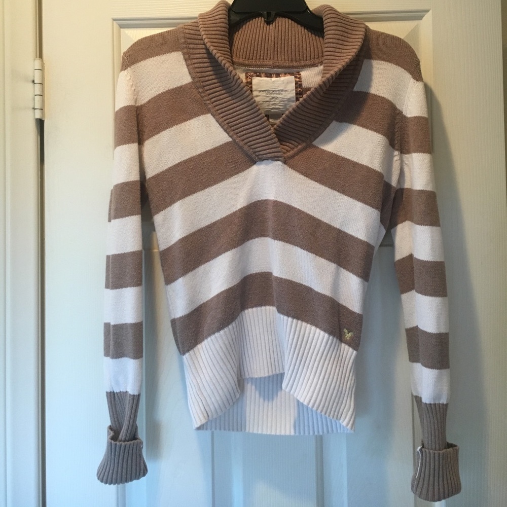 American Eagle Outfitters Sweater