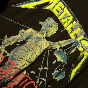 2007 mens L. Original metallica metal tee shirt