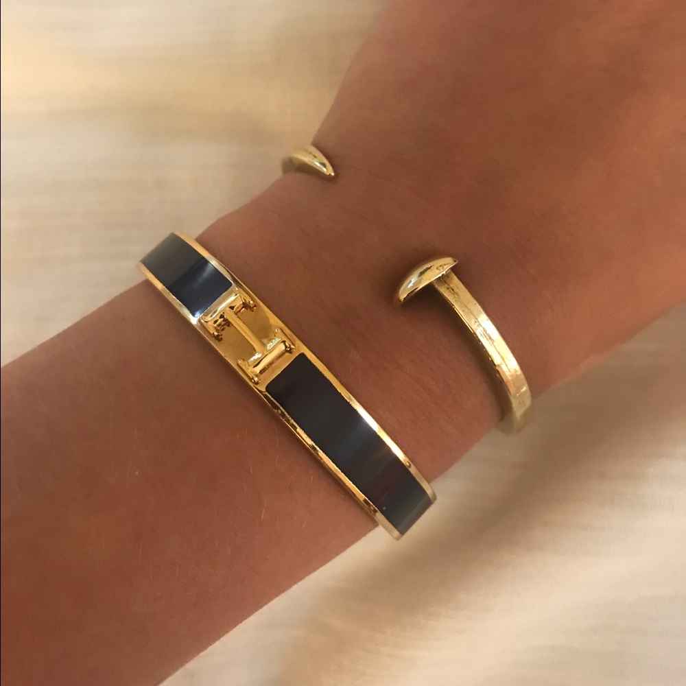 C Wonder H initial Cuff bracelet