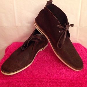 Men's shoes size 10
