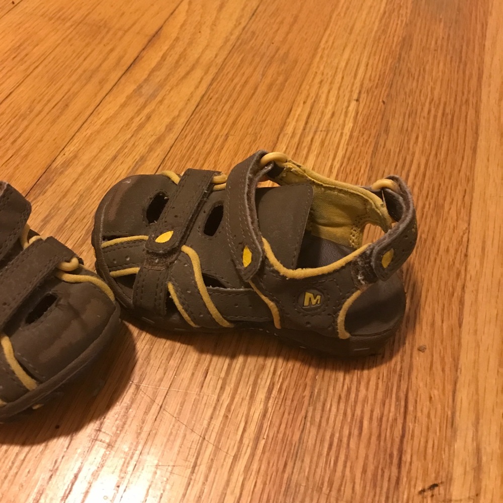 Merrell sandals - Picture 2 of 3