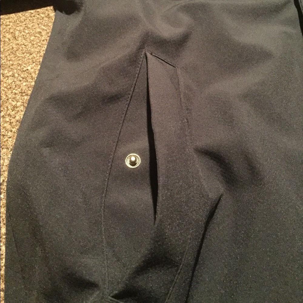 ✂️✂️ FLASH CLOSET SALE ✂️✂️ - Picture 5 of 8