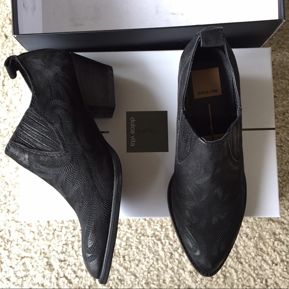 Dolce Vita Shoes - Dolce Vita "Samson" bootie size 6.5