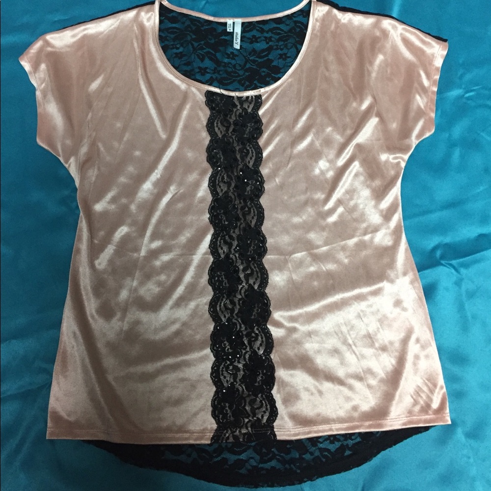 Studio Y classy shirt for a fun night out!