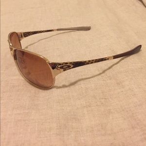 Women's Oakley sunglasses