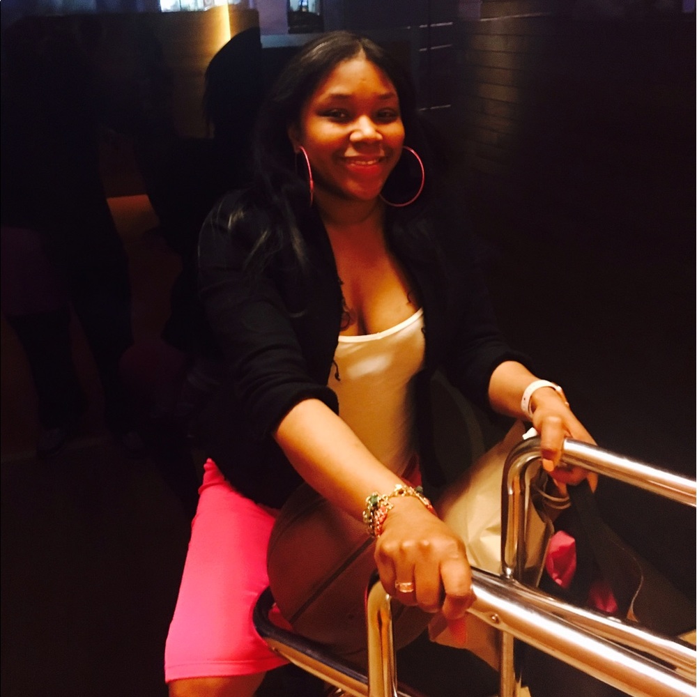 Meet your Posher, Leeniqua