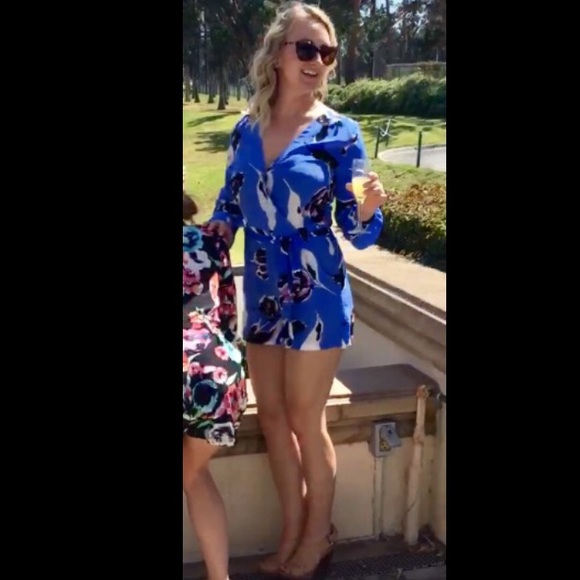 Yumi Kim long sleeve romper - Picture 5 of 6