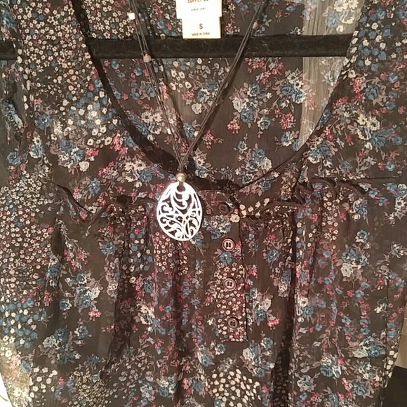 Mossimo Supply Co. Tops - {🌸SALE🌸} Cute sleeveless top