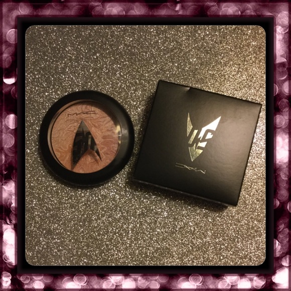 MAC Cosmetics Other - MAC  Luna Luster