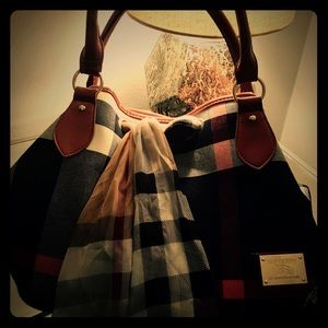 Cute plaid purse cute plaid purse with scarf!