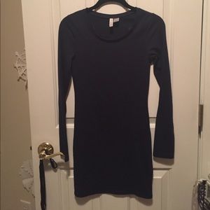 Navy blue body con long sleeve dress