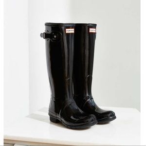 Tall black hunter rainboota