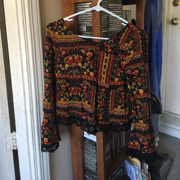 H&M Coachella Floral Top - Picture 1 of 3