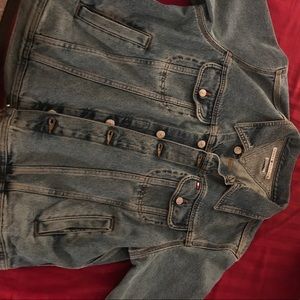 ⚠️FINAL PRICE DROP ⚠️Denim Jacket