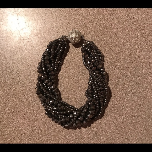 Hand-Beaded Ghanaian Necklace & Bracelet Set - Picture 5 of 6