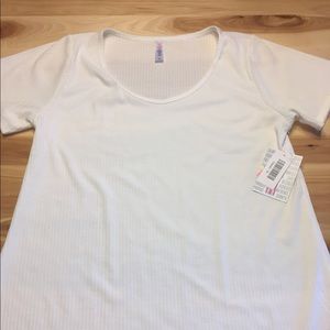 NWT LuLaRoe Classic T