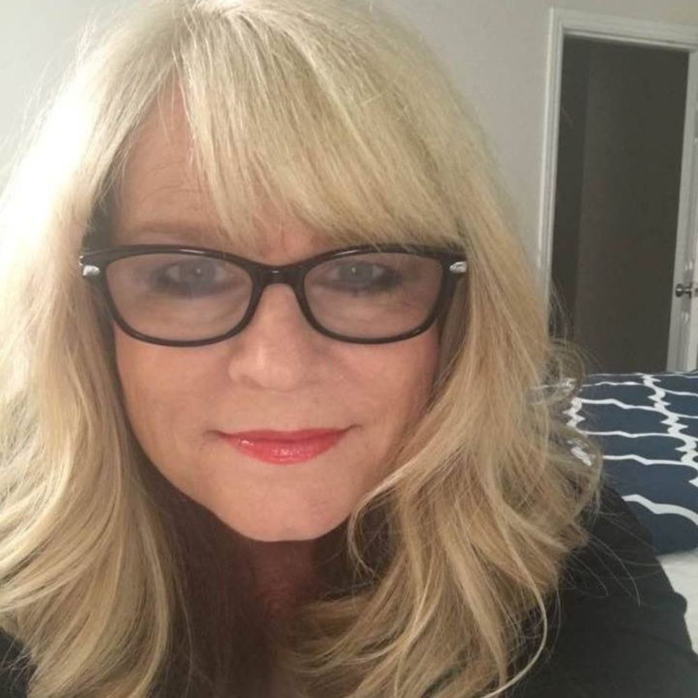 Meet your Posher, Marcia