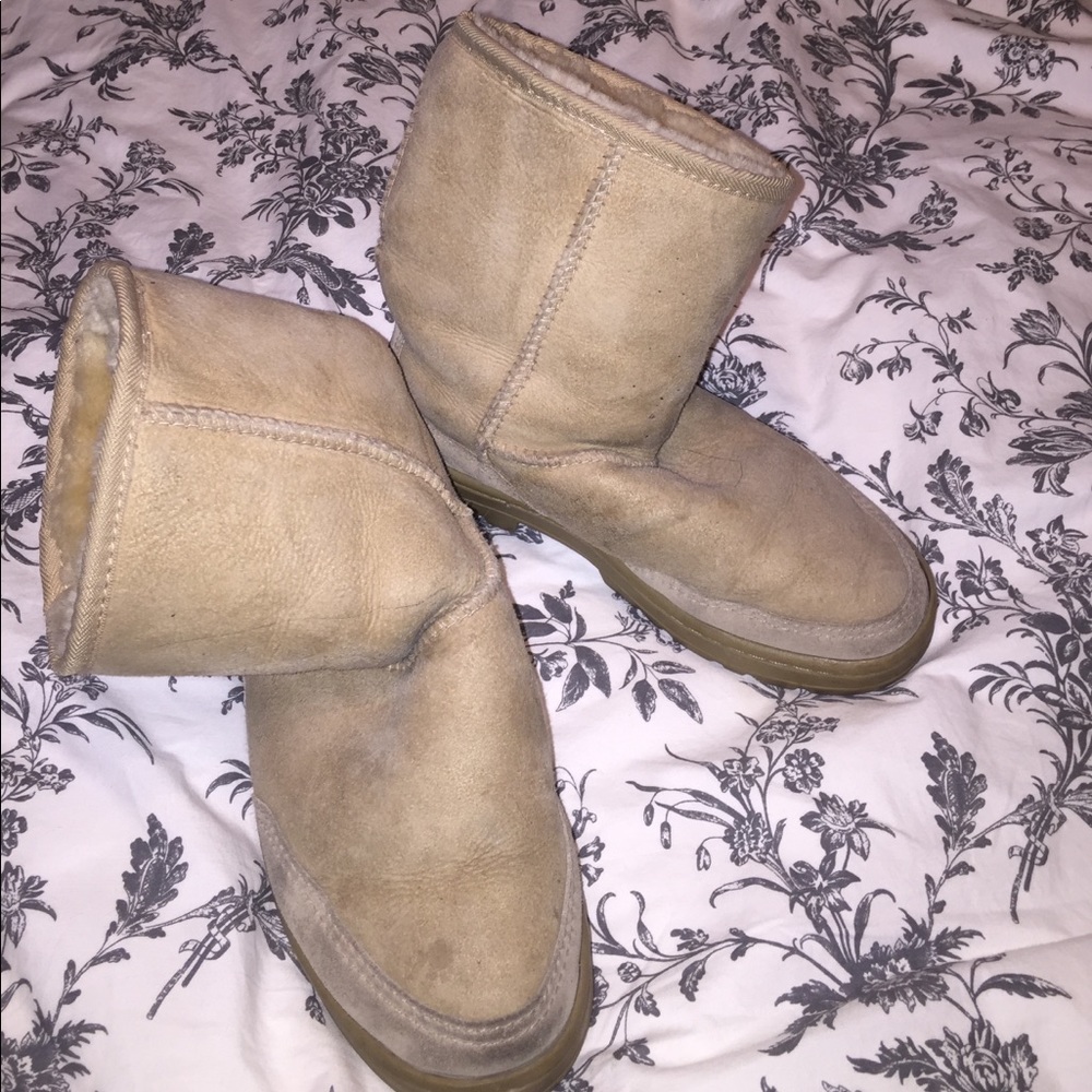 UGG ultra short boot