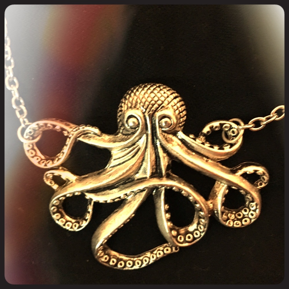 Octopus Necklace - Picture 1 of 2