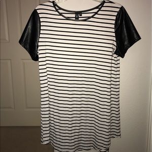 WINDSOR Tshirt Dress