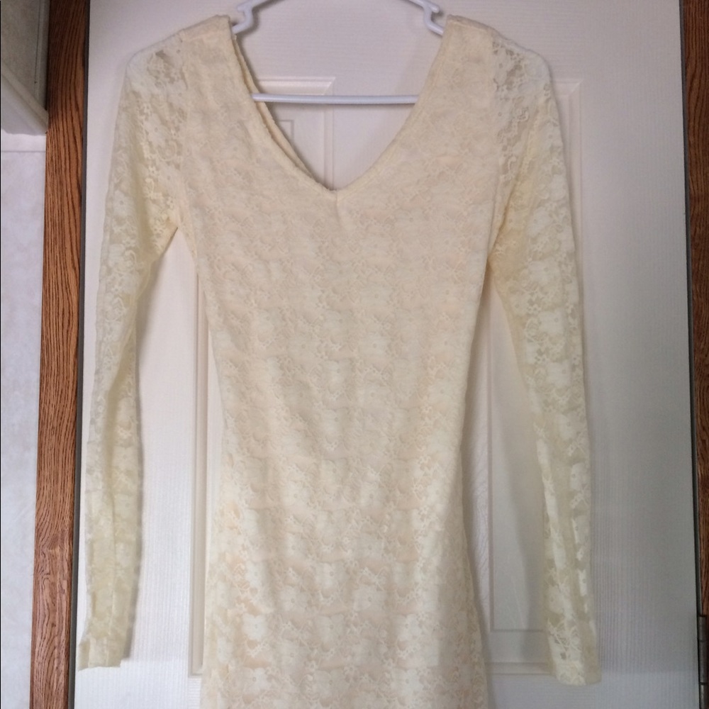 Cream lace bodycon dress
