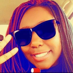 Meet your Posher, Makiah