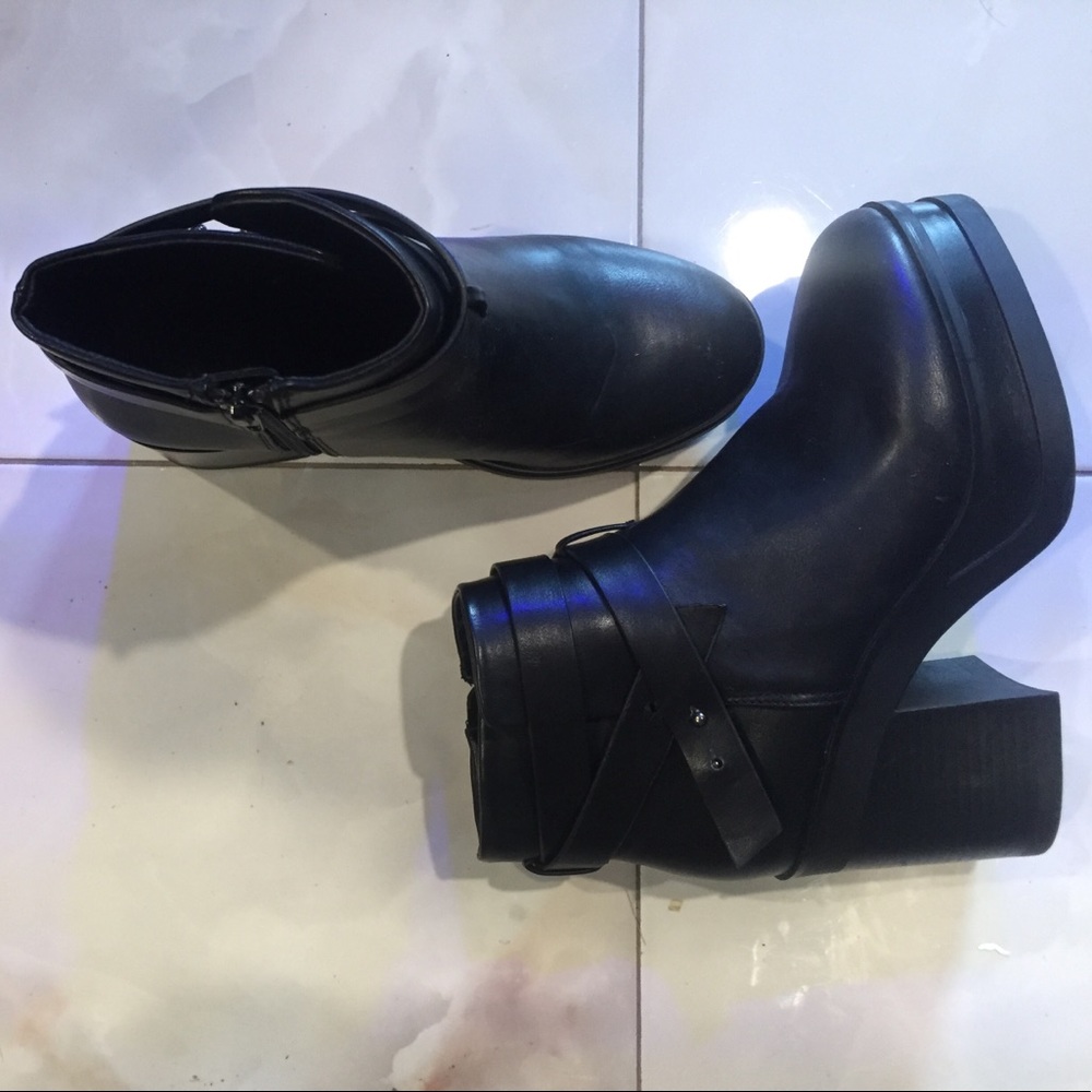 Black boots