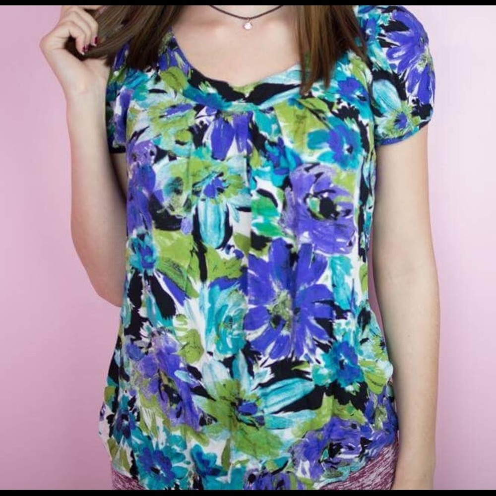 dressbarn floral top (large)