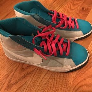 Nike blazers worn once