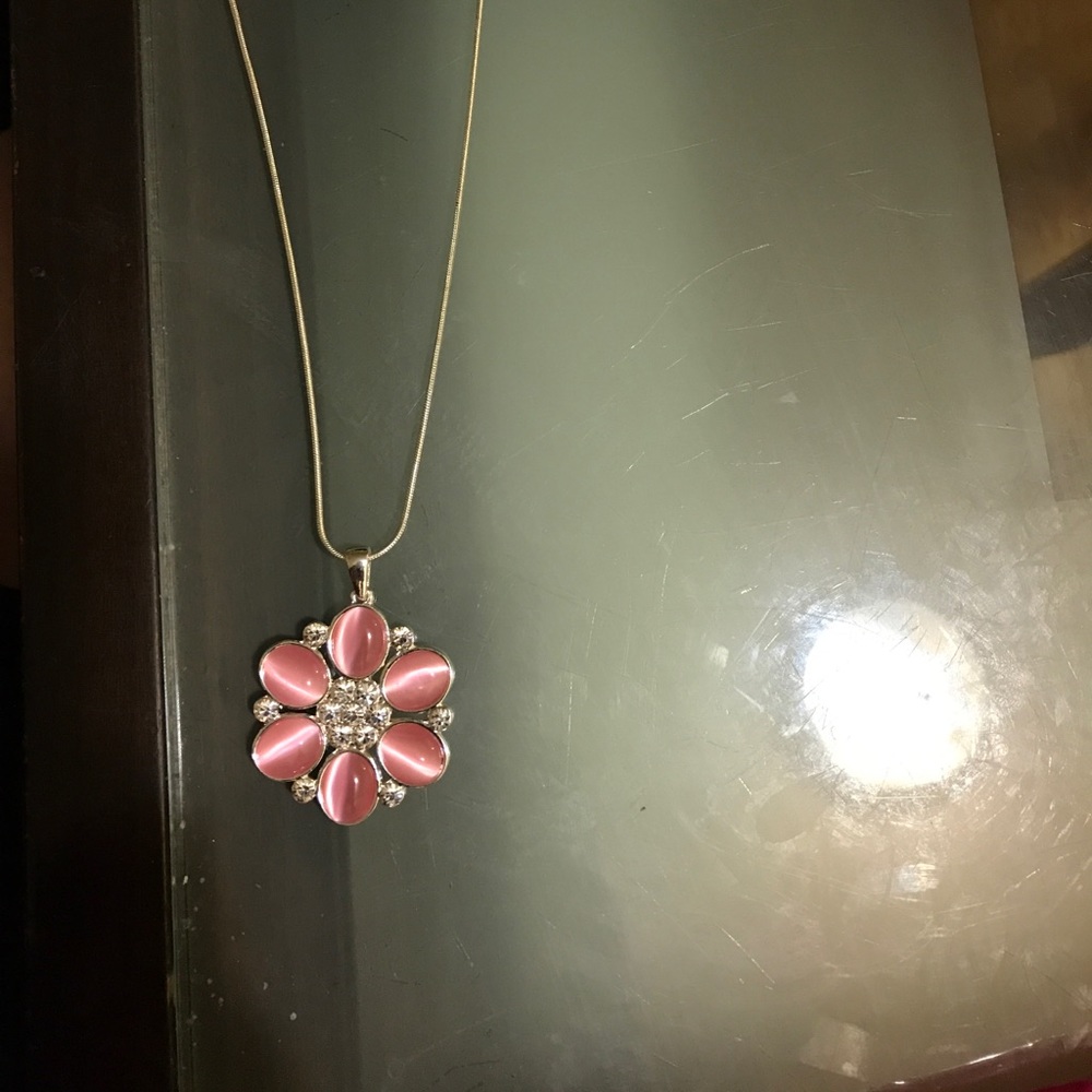 Necklace pink and silver