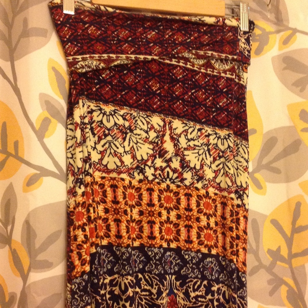 Floral print maxi skirt