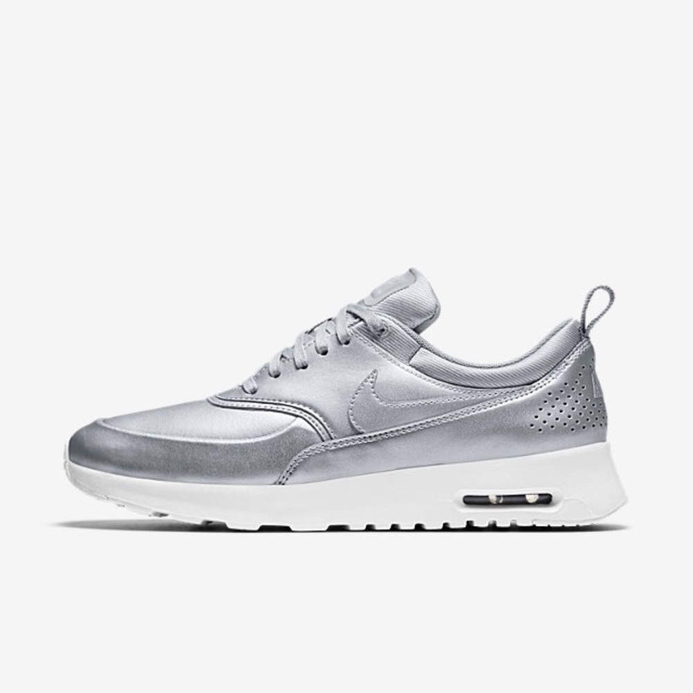 Silver shiny nike size 6 new pristine sneakers