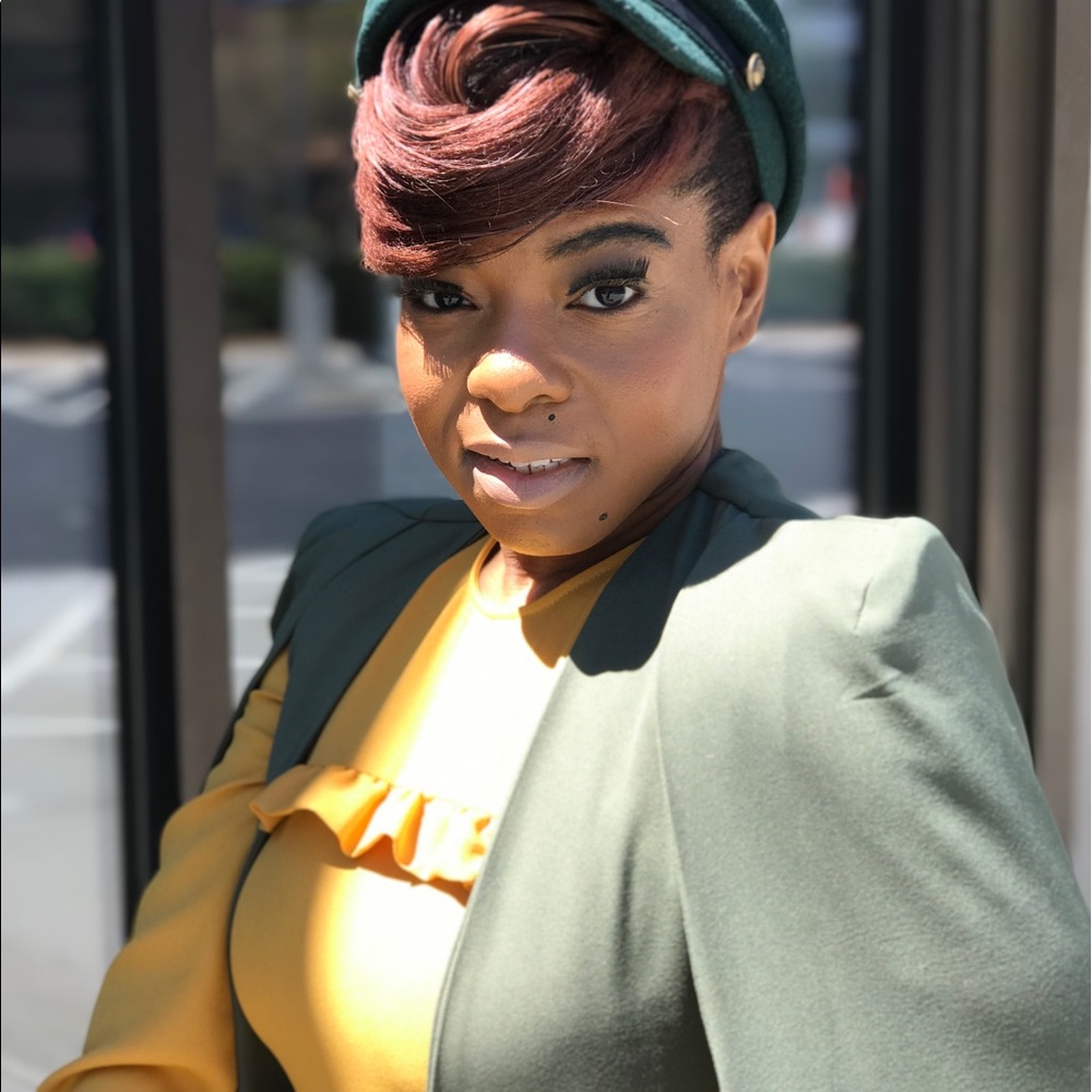 Meet your Posher, Kevina