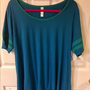 Lularoe extra Large perfect T