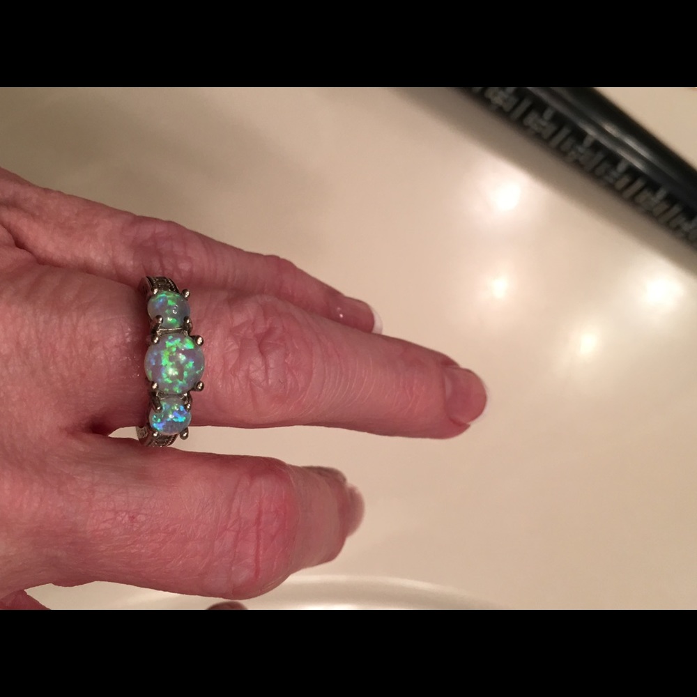 Silver three stone opal ring. Size 6.5