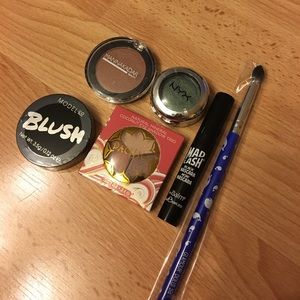 Makeup lot