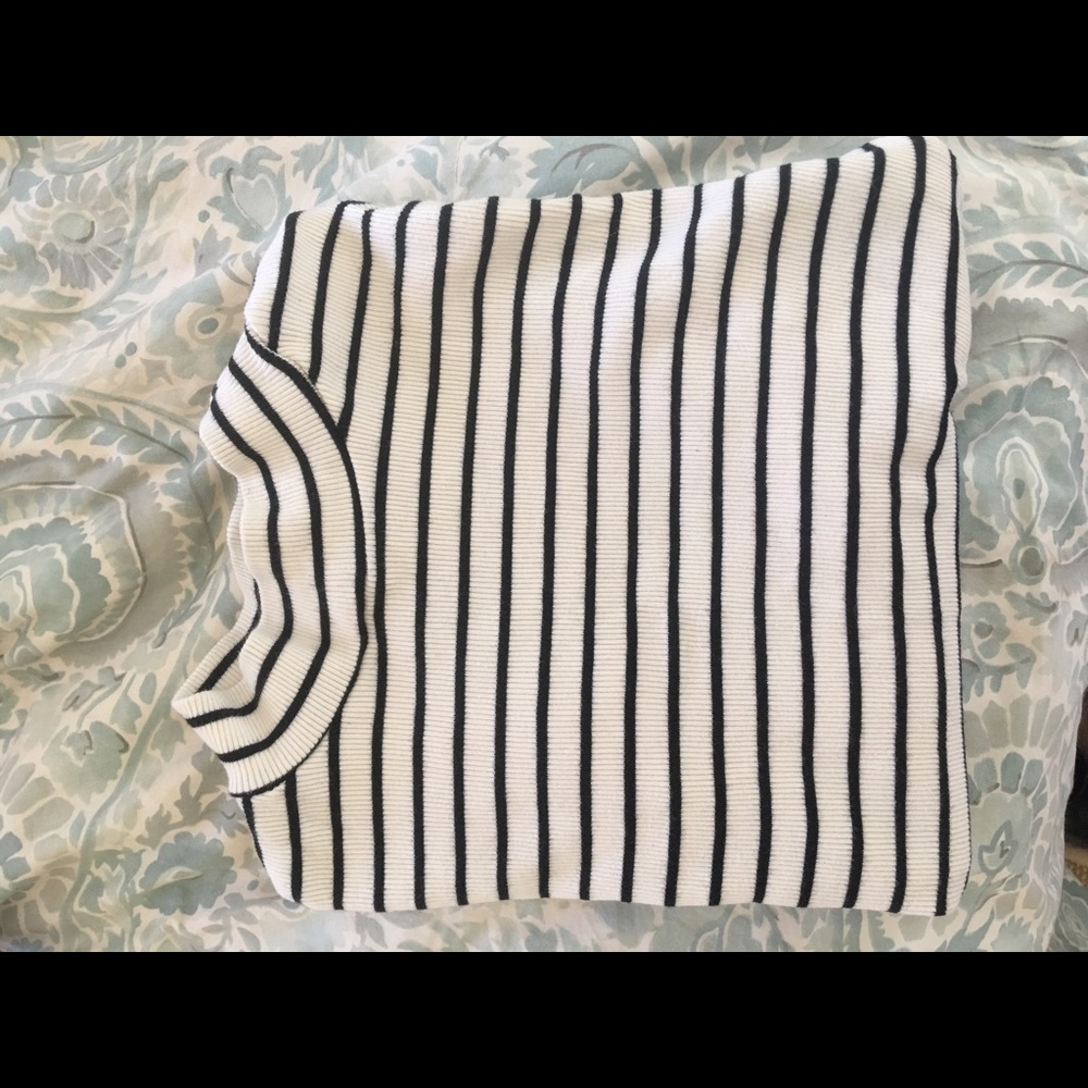 brandy Melville fit turtleneck