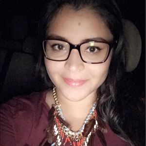 Meet your Posher, Leidy