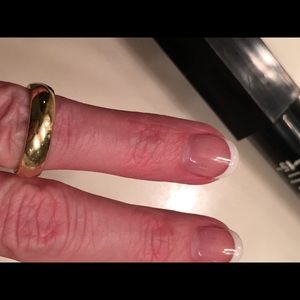 14kt Comfort Fit Wedding Band. Size 5.75