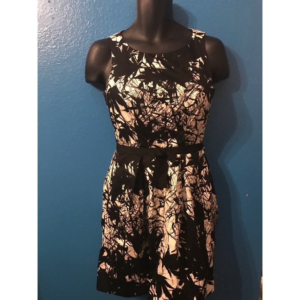 Black and white zip up dress
